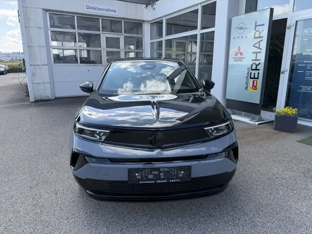 Opel Mokka-E - Thumbnail 3