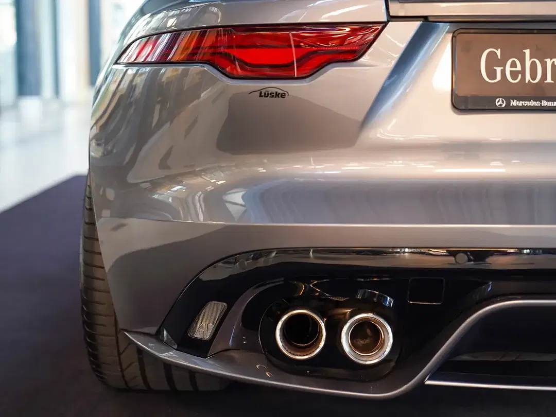 Jaguar F-Type 5.0 V8 4x4 R Performance - Thumbnail 6