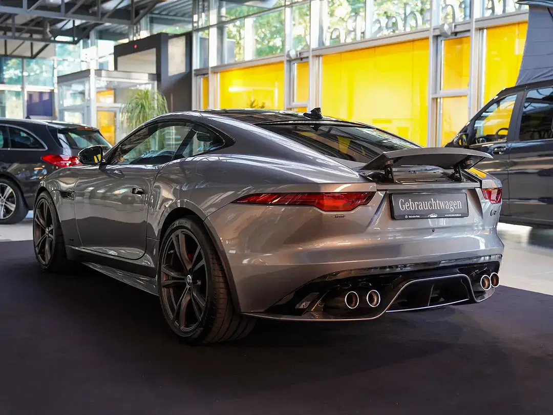 Jaguar F-Type 5.0 V8 4x4 R Performance - Thumbnail 7