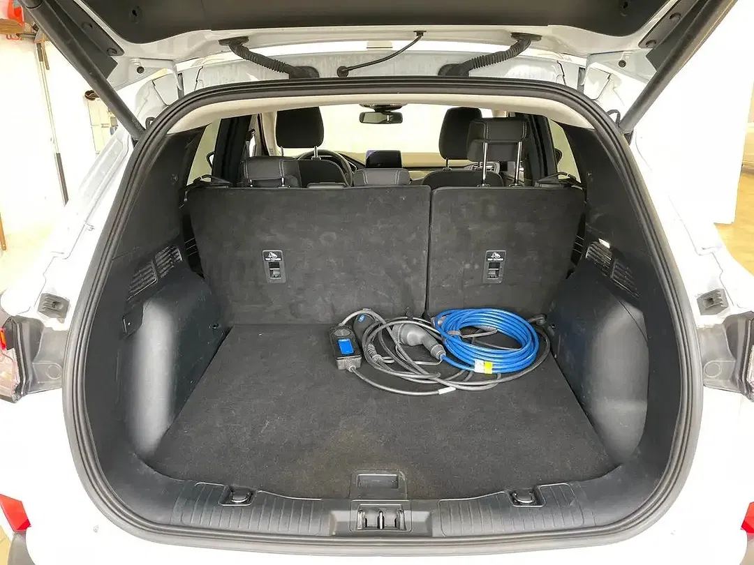 Ford Kuga 2.5 PHEV Titanium - Thumbnail 12