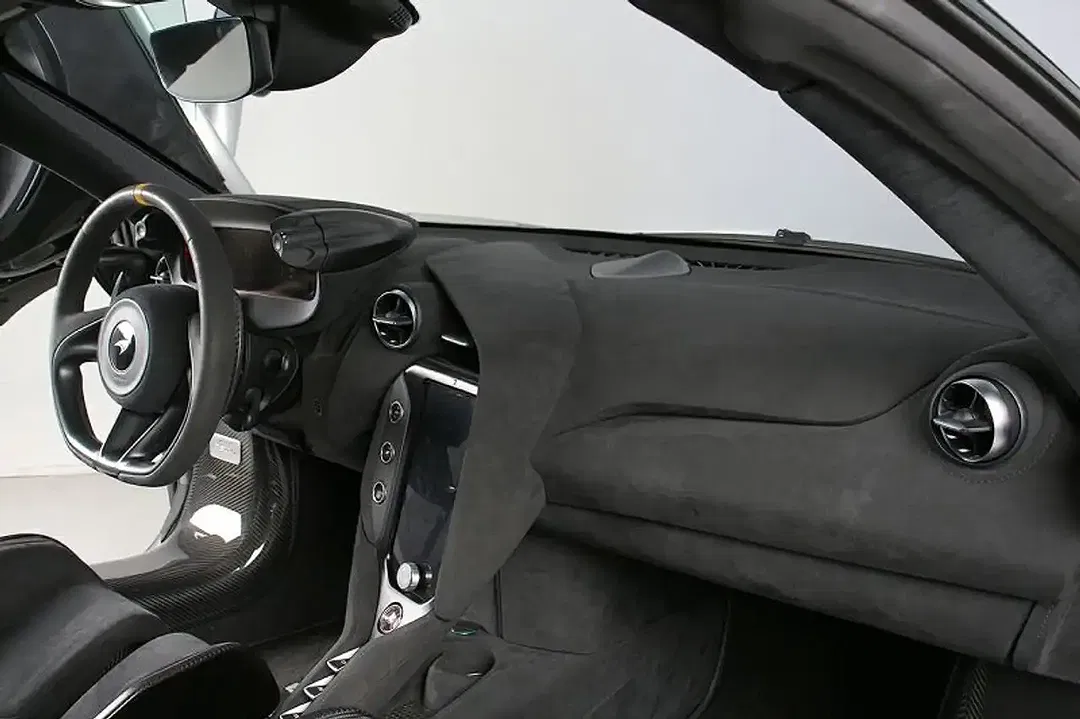 McLaren 750S Spider - Thumbnail 11