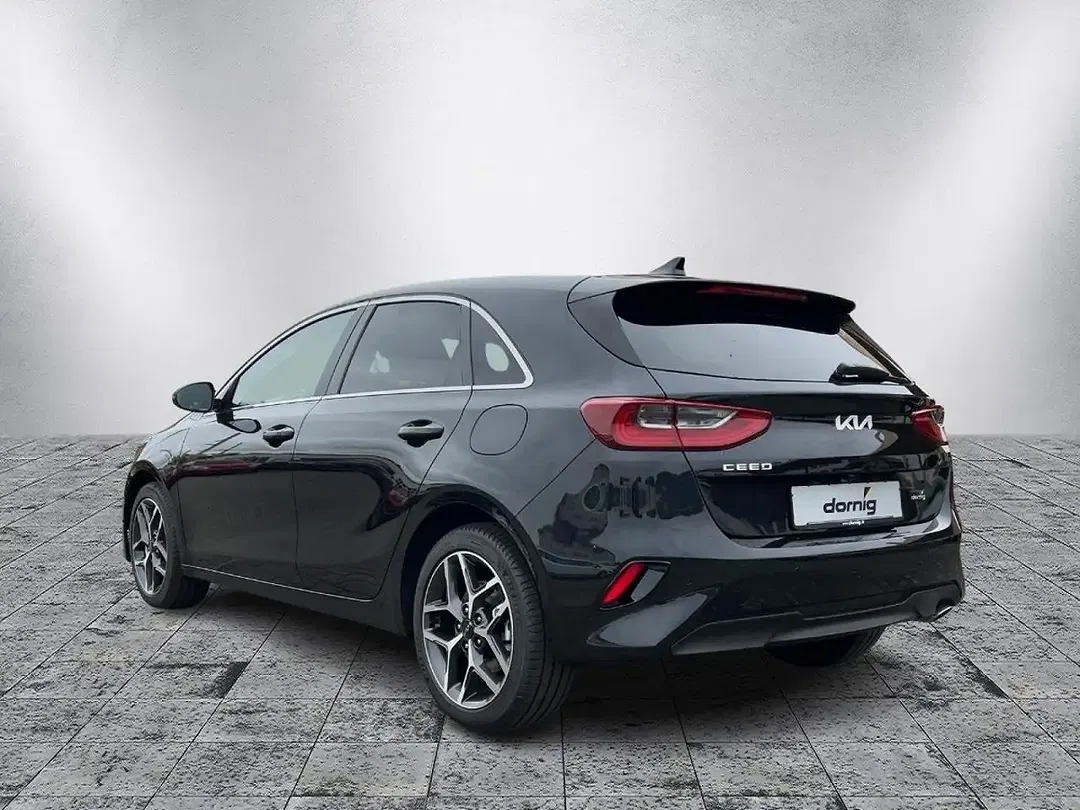 Kia Ceed / cee'd 1.5 T-GDI DCT Platinum - foto 2