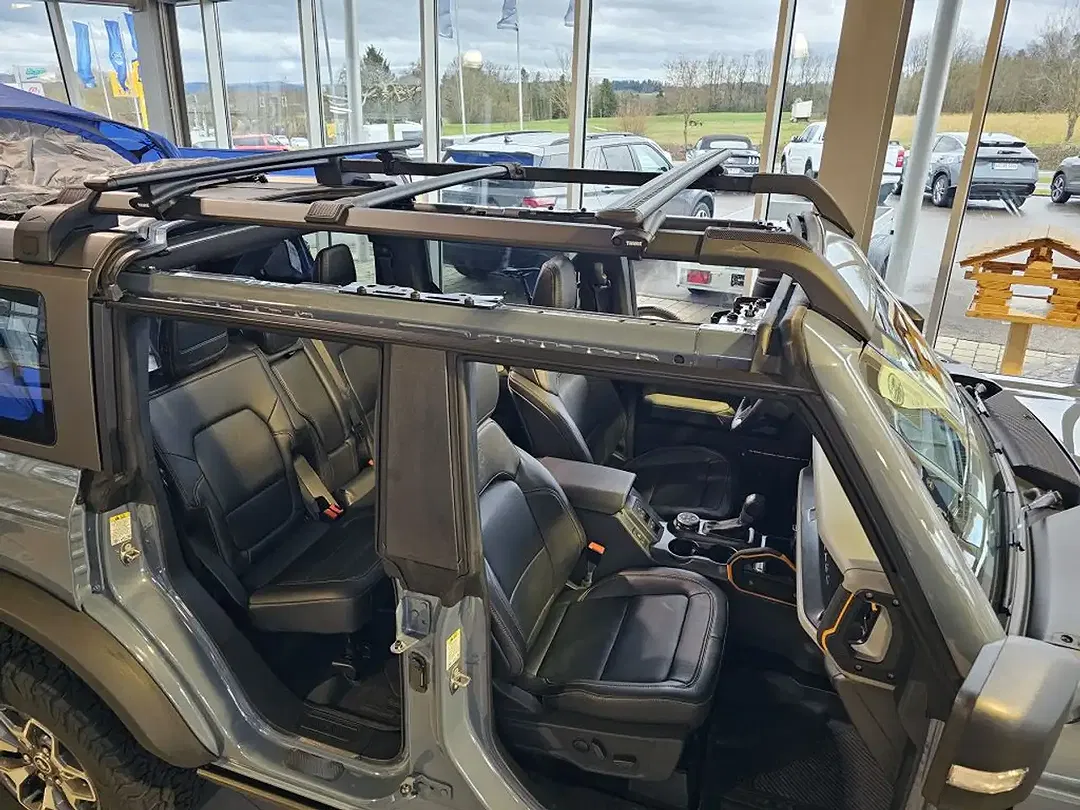 Ford Bronco 2.7 - Thumbnail 10