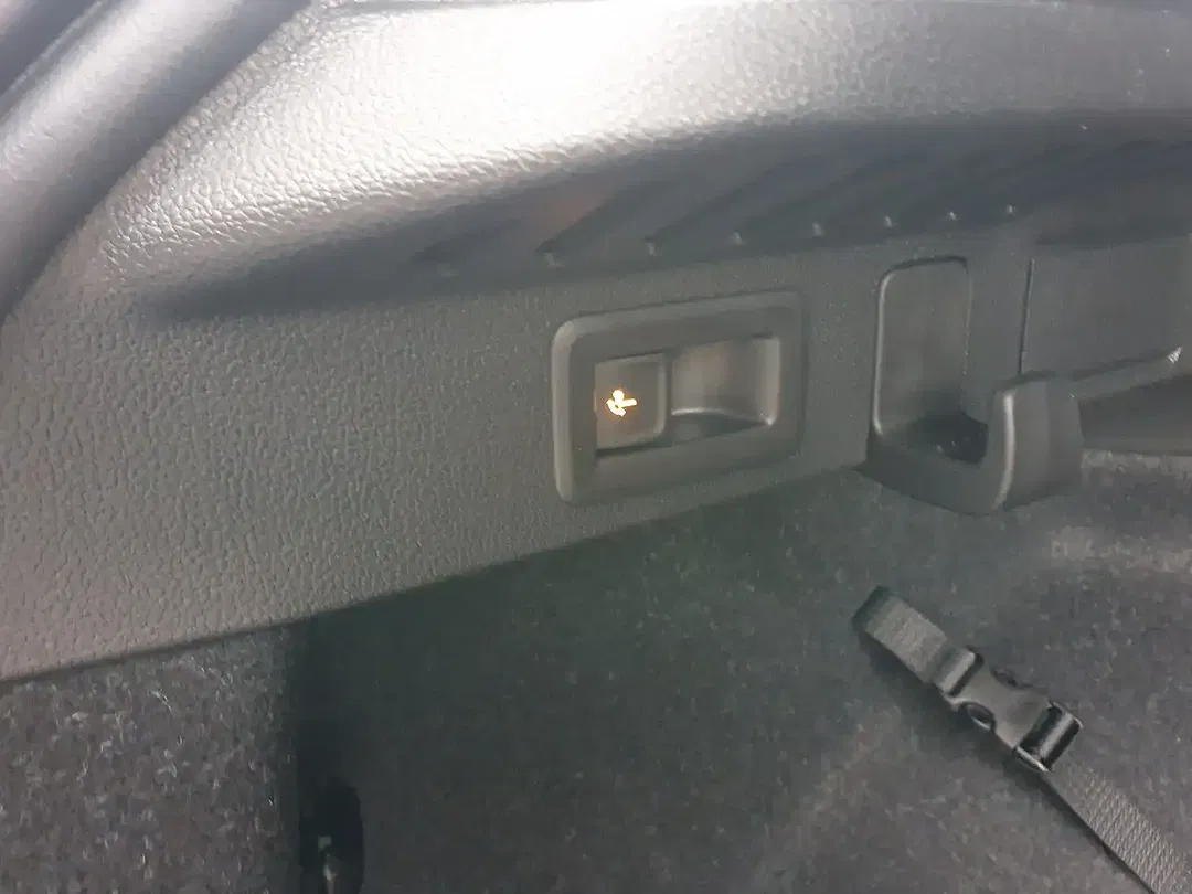 Skoda Kamiq 1.5 TSI DSG Premium - Thumbnail 43