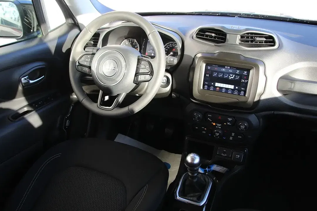 Jeep Renegade Longitude Night Eagle - Thumbnail 13