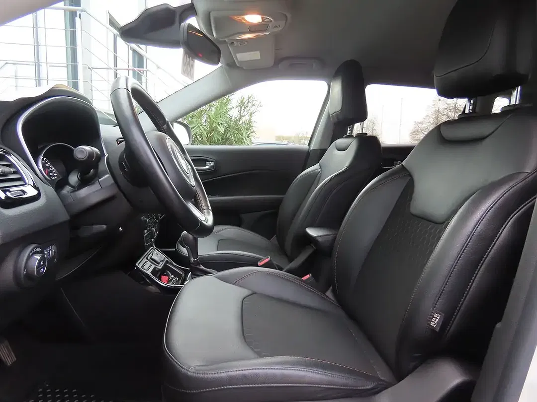 Jeep Compass 1.3 T-GDI - foto 15