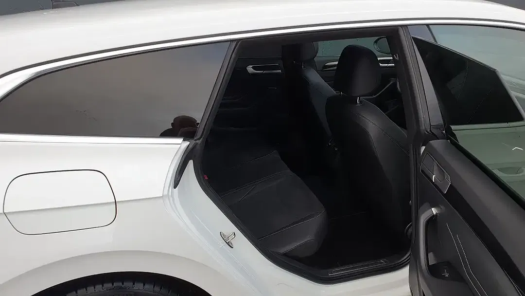 Volkswagen Arteon 2.0 TDI DSG R-Line - Thumbnail 8