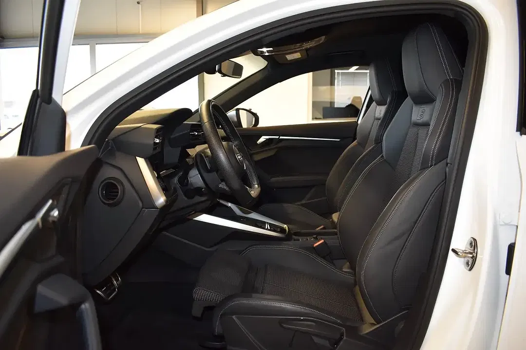 Audi S3 2.0 TFSI quattro Sportback - Thumbnail 12