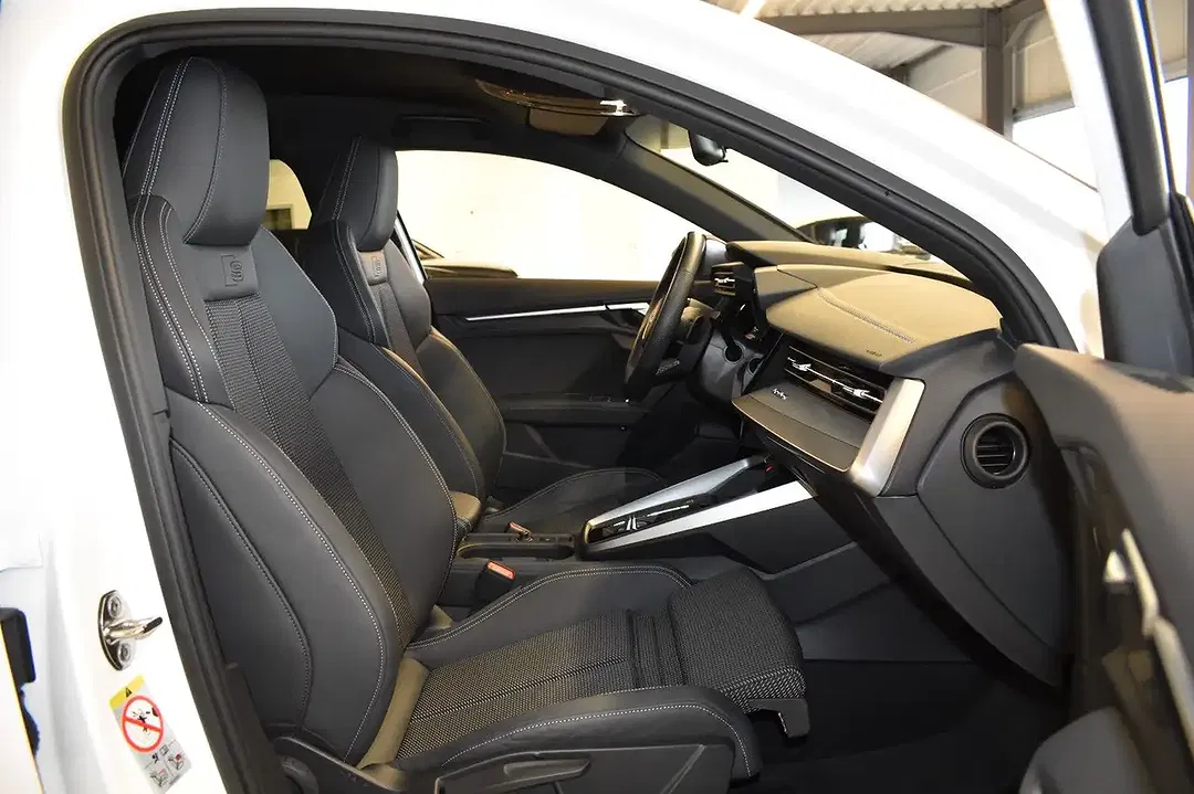 Audi S3 2.0 TFSI quattro Sportback - Thumbnail 13