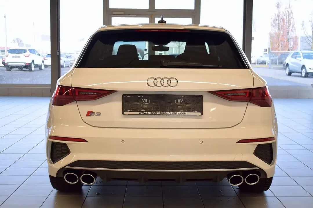 Audi S3 2.0 TFSI quattro Sportback - Thumbnail 6