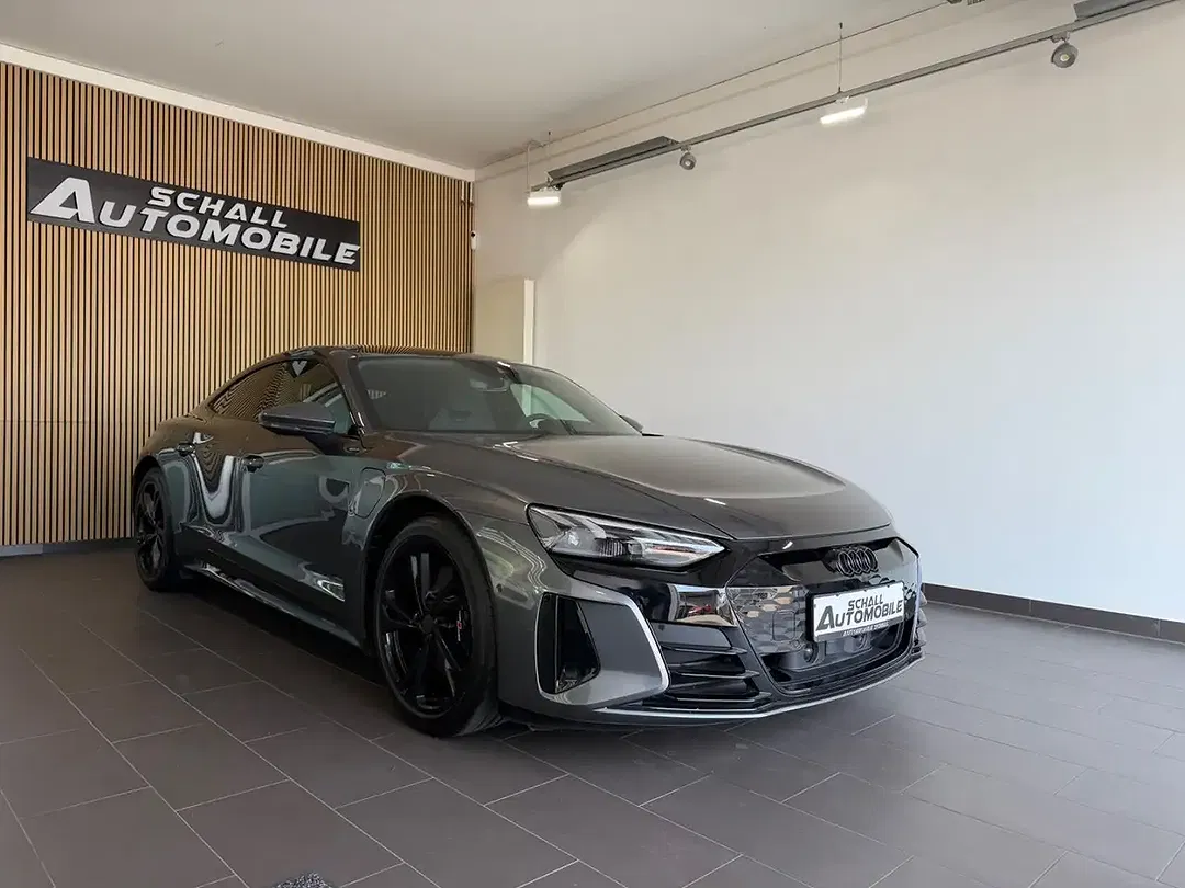 Audi e-tron GT quattro RS - Thumbnail 3