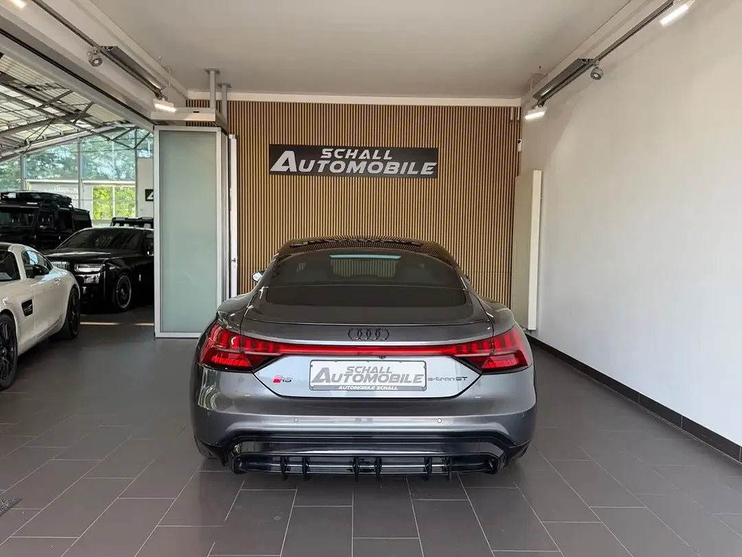Audi e-tron GT quattro RS - Thumbnail 7