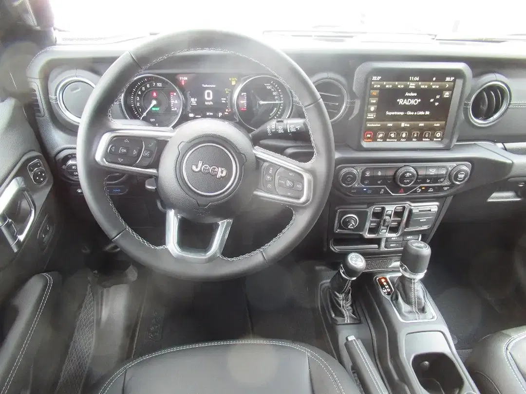 Jeep Wrangler PHEV Overland - Thumbnail 10