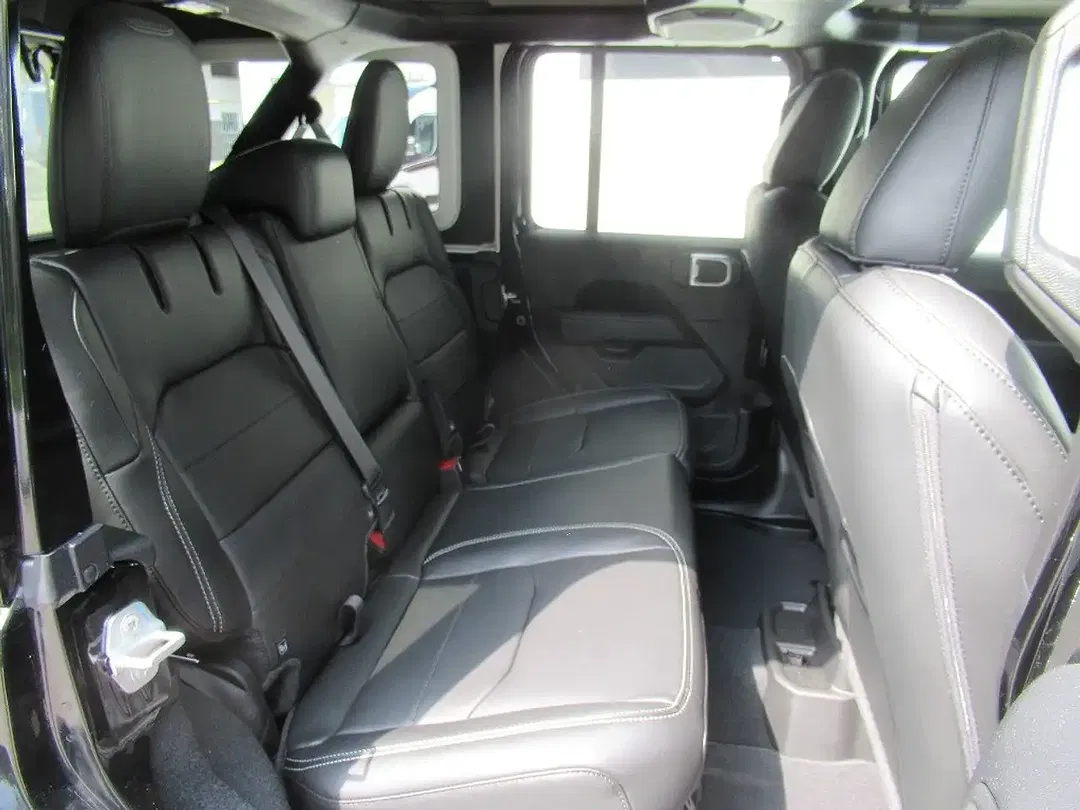 Jeep Wrangler PHEV Overland - foto 15