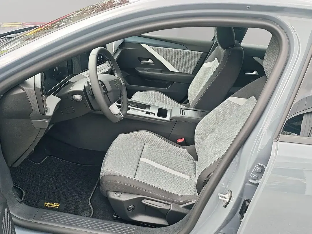 Opel Astra Edition - Thumbnail 9