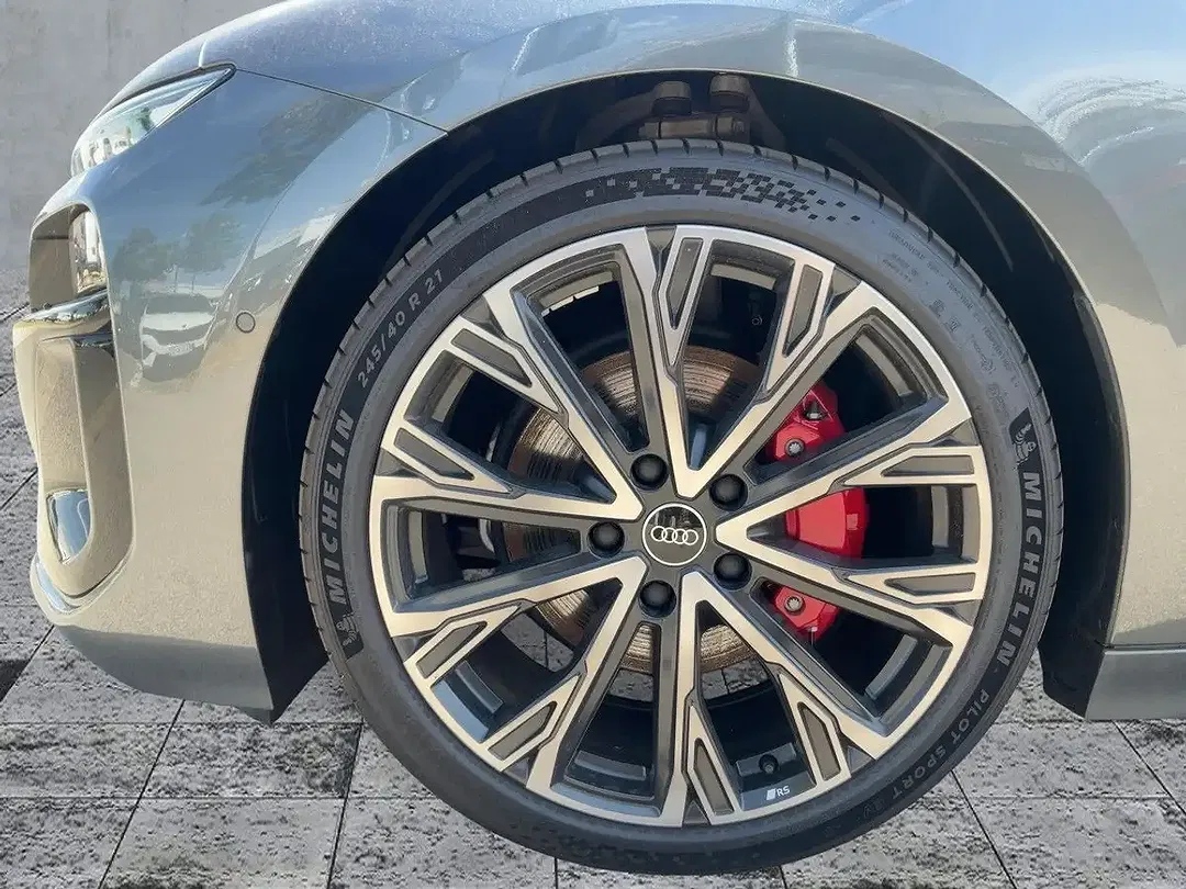 Audi A6 e-tron performance Matrix LED Edition One - Thumbnail 7