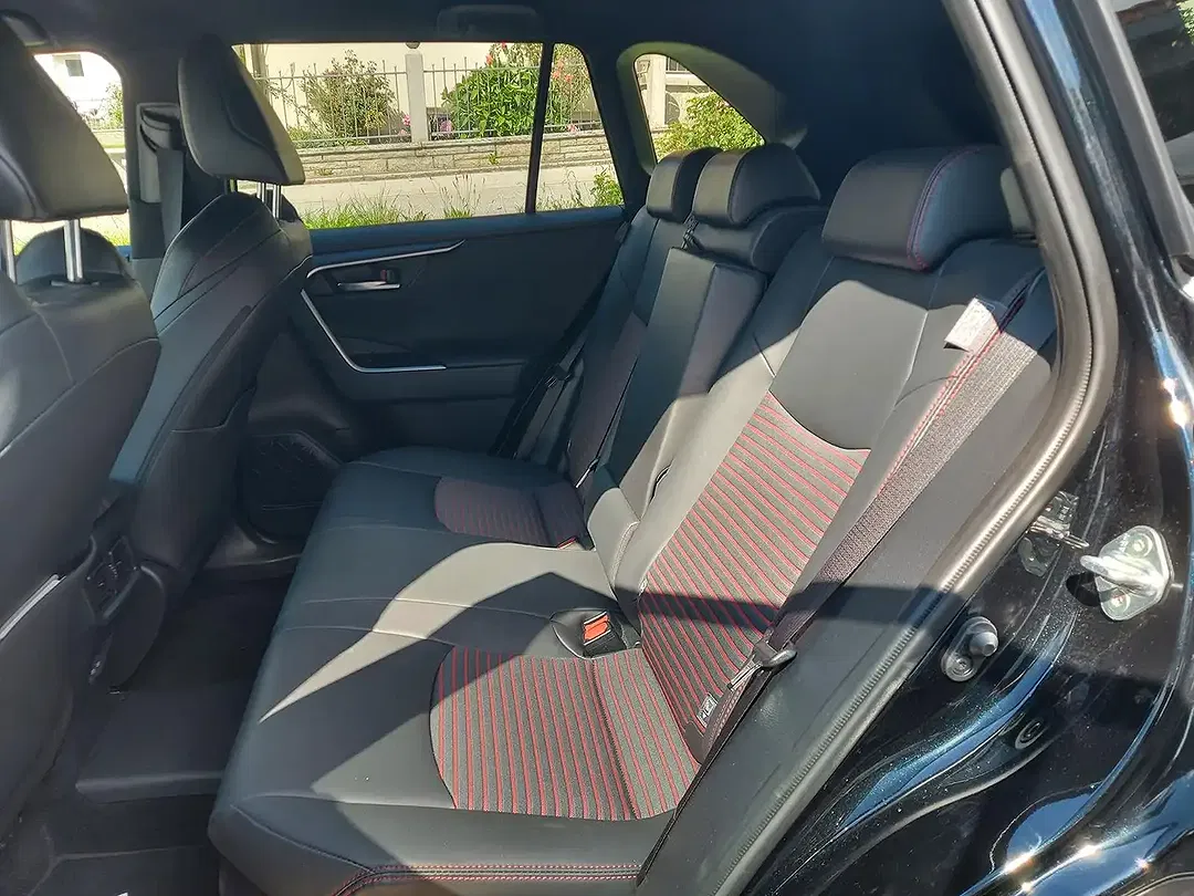 Suzuki Across Hybrid Comfort+ - Thumbnail 11