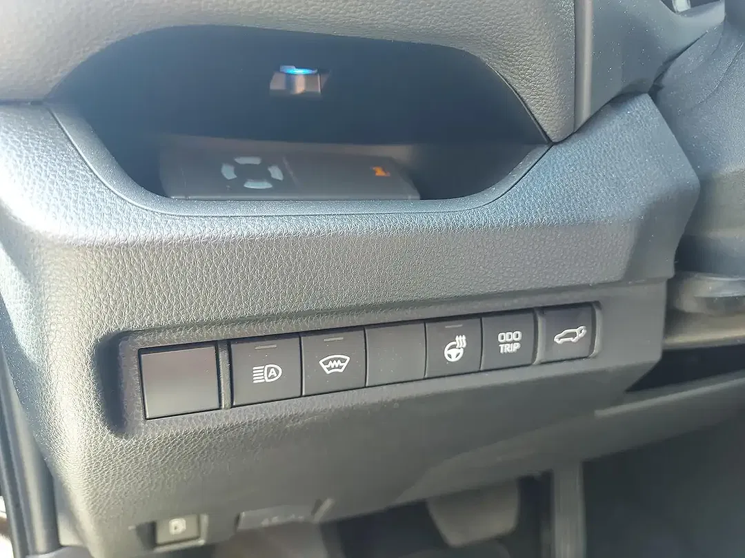 Suzuki Across Hybrid Comfort+ - Thumbnail 14