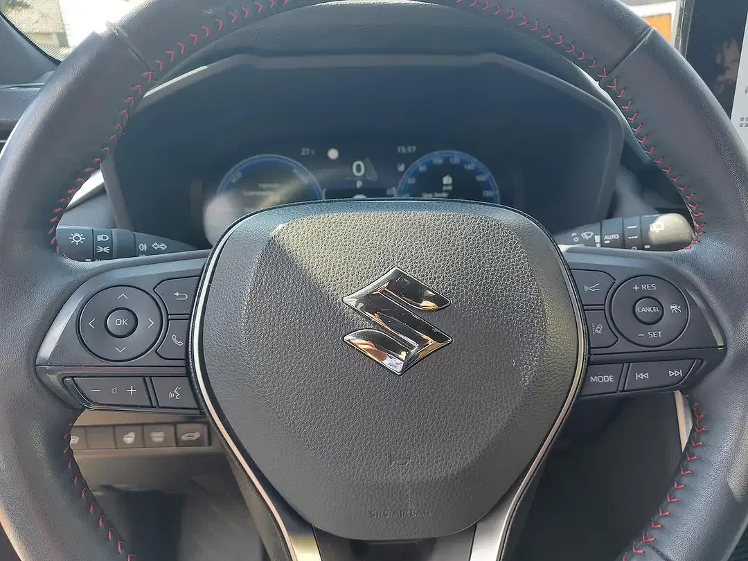 Suzuki Across Hybrid Comfort+ - foto 15