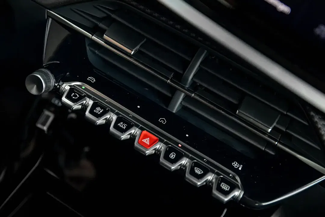 Peugeot 2008 156 EV - Thumbnail 14