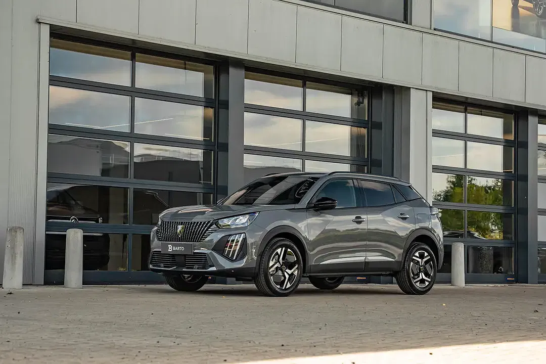Peugeot 2008 156 EV - Thumbnail 2