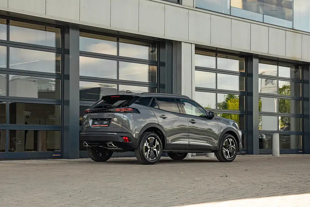 Peugeot 2008 156 EV - Thumbnail 4