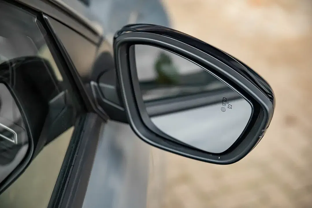 Peugeot 2008 156 EV - Thumbnail 6