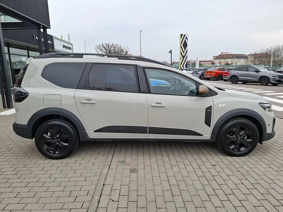 Dacia Jogger TCe Extreme - Thumbnail 4