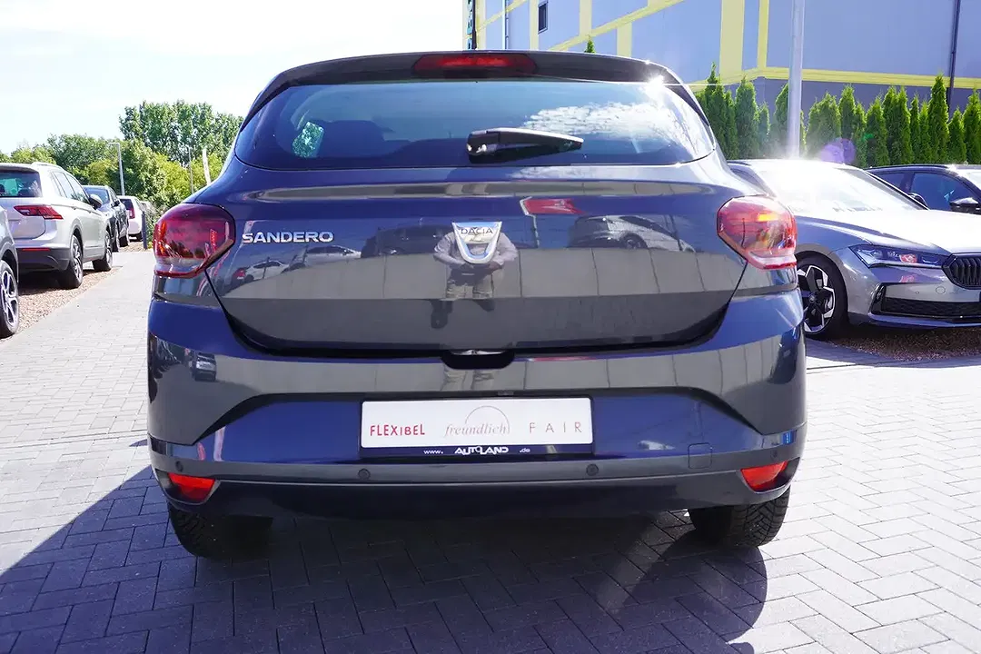 Dacia Sandero TCe EDC - Thumbnail 3