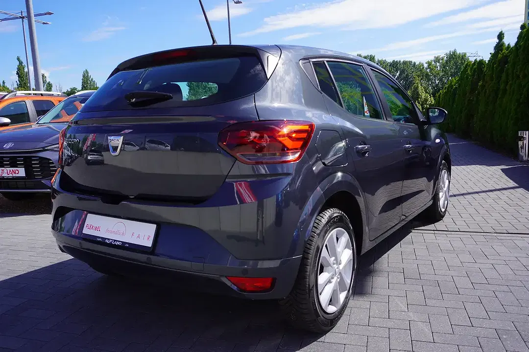 Dacia Sandero TCe EDC - Thumbnail 4