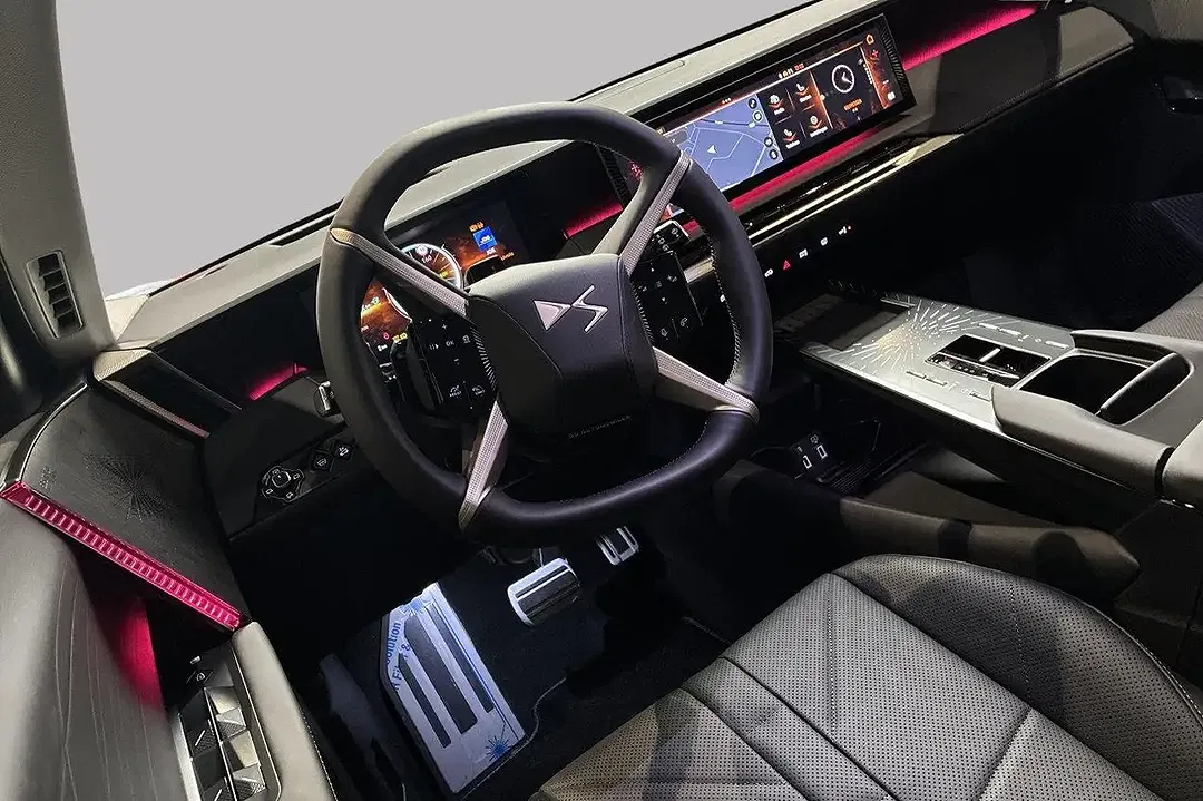 DS Automobiles DS 7 - Thumbnail 8