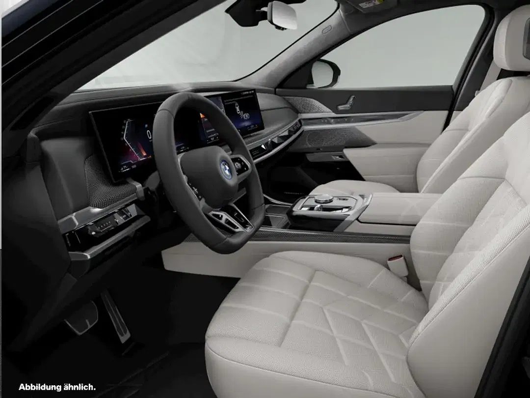 BMW 750 xDrive M - Thumbnail 3