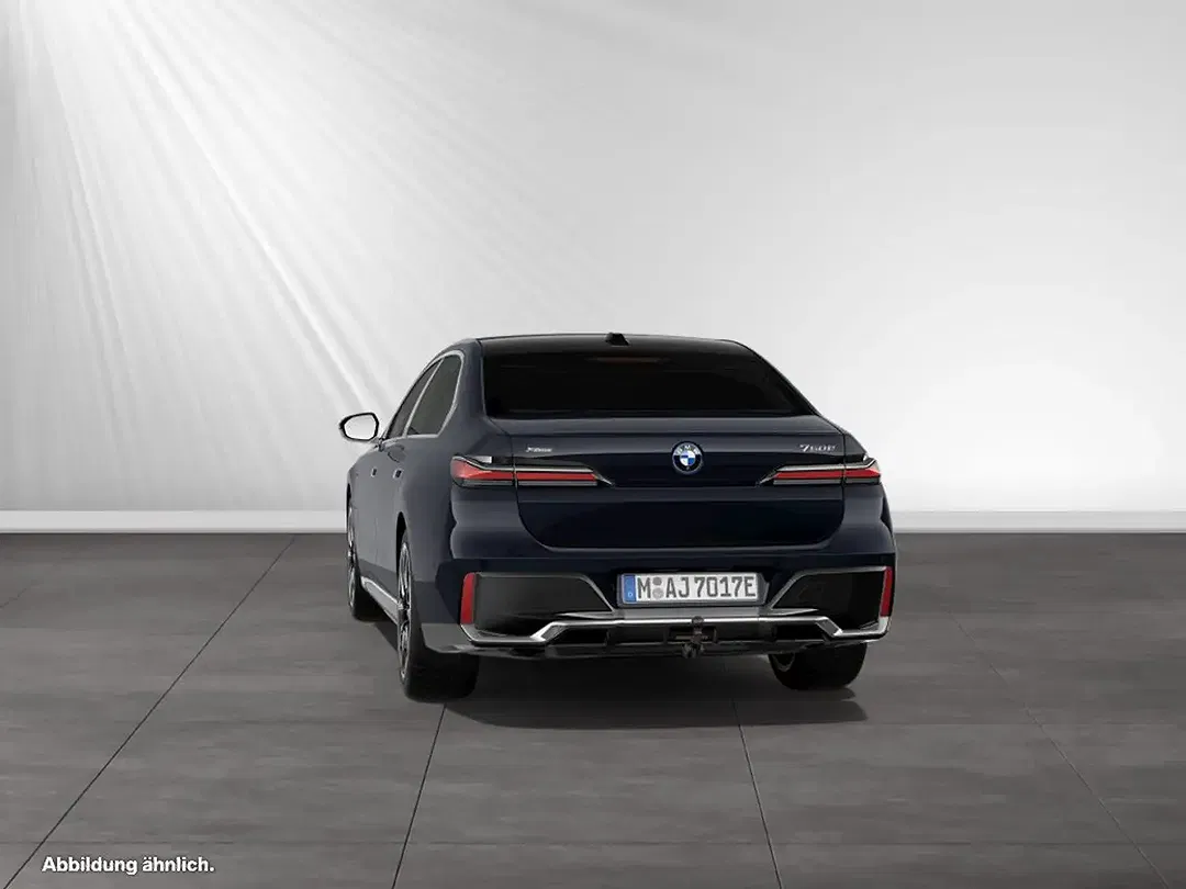 BMW 750 xDrive M - Thumbnail 7