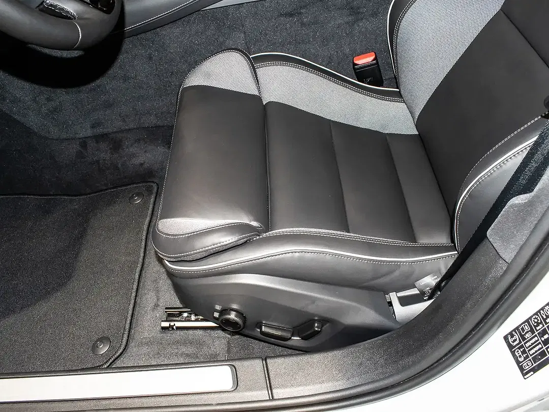 Volvo V60 T8 Twin Engine Recharge Ultra Dark - foto 15