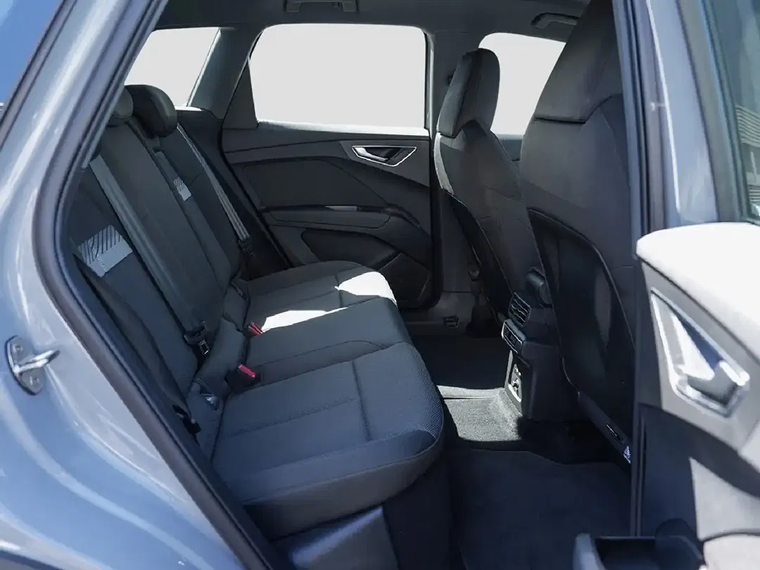 Audi Q4 e-tron 35 - Thumbnail 11