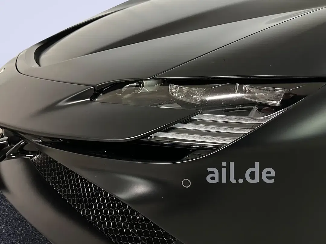 Ferrari SF90 Spider - Thumbnail 14