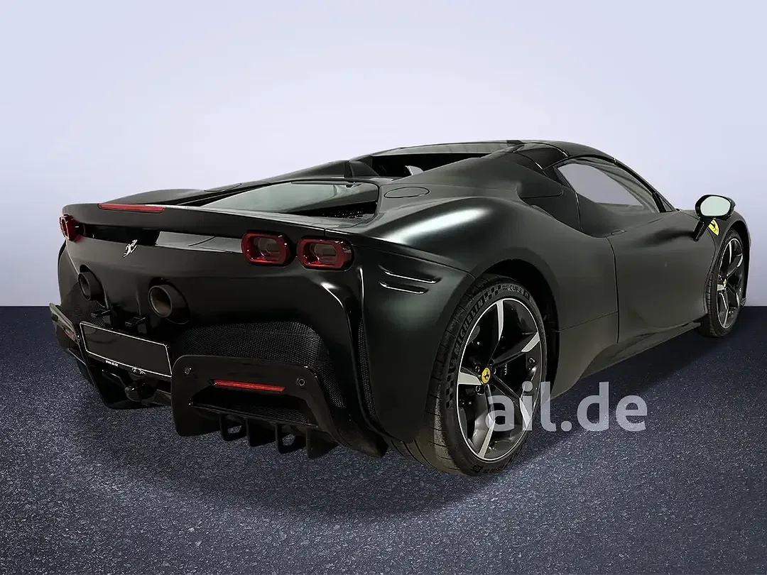 Ferrari SF90 Spider - Thumbnail 9