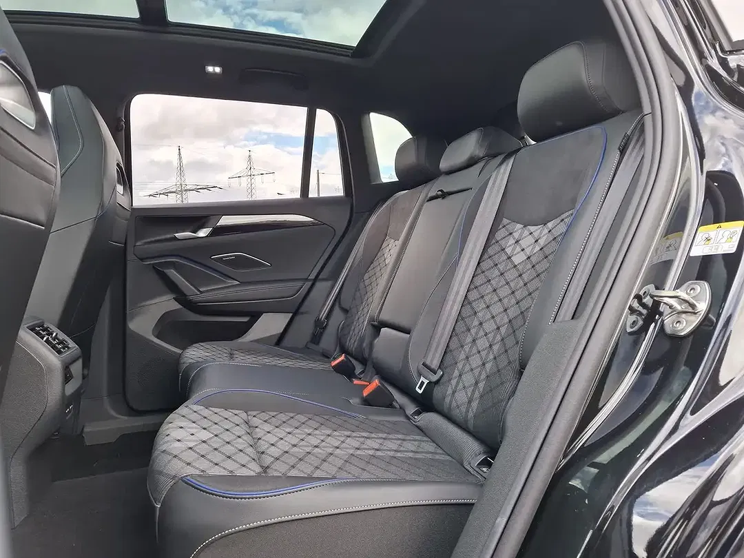 Volkswagen Tiguan 2.0 TDI 4Motion R-Line - Thumbnail 13