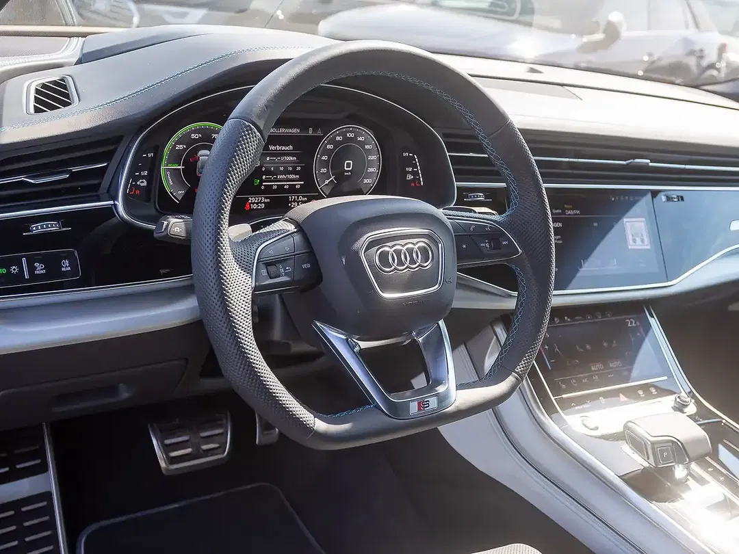 Audi Q8 quattro Matrix LED S line - Thumbnail 14