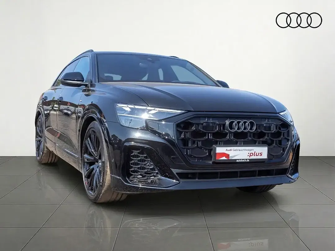 Audi Q8 quattro Matrix LED S line - Thumbnail 3