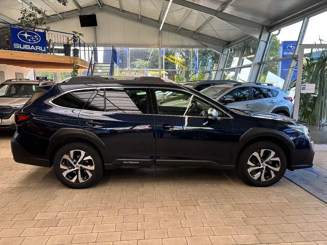 Subaru OUTBACK Platinum - Thumbnail 3