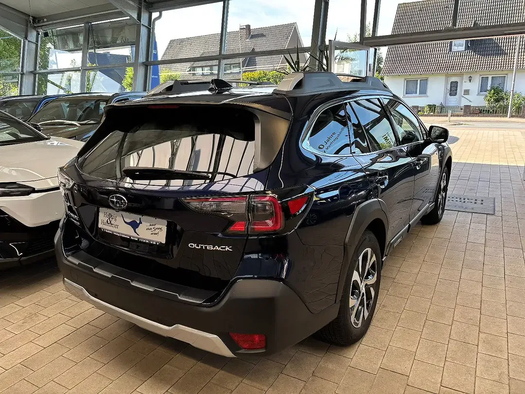 Subaru OUTBACK Platinum - Thumbnail 4
