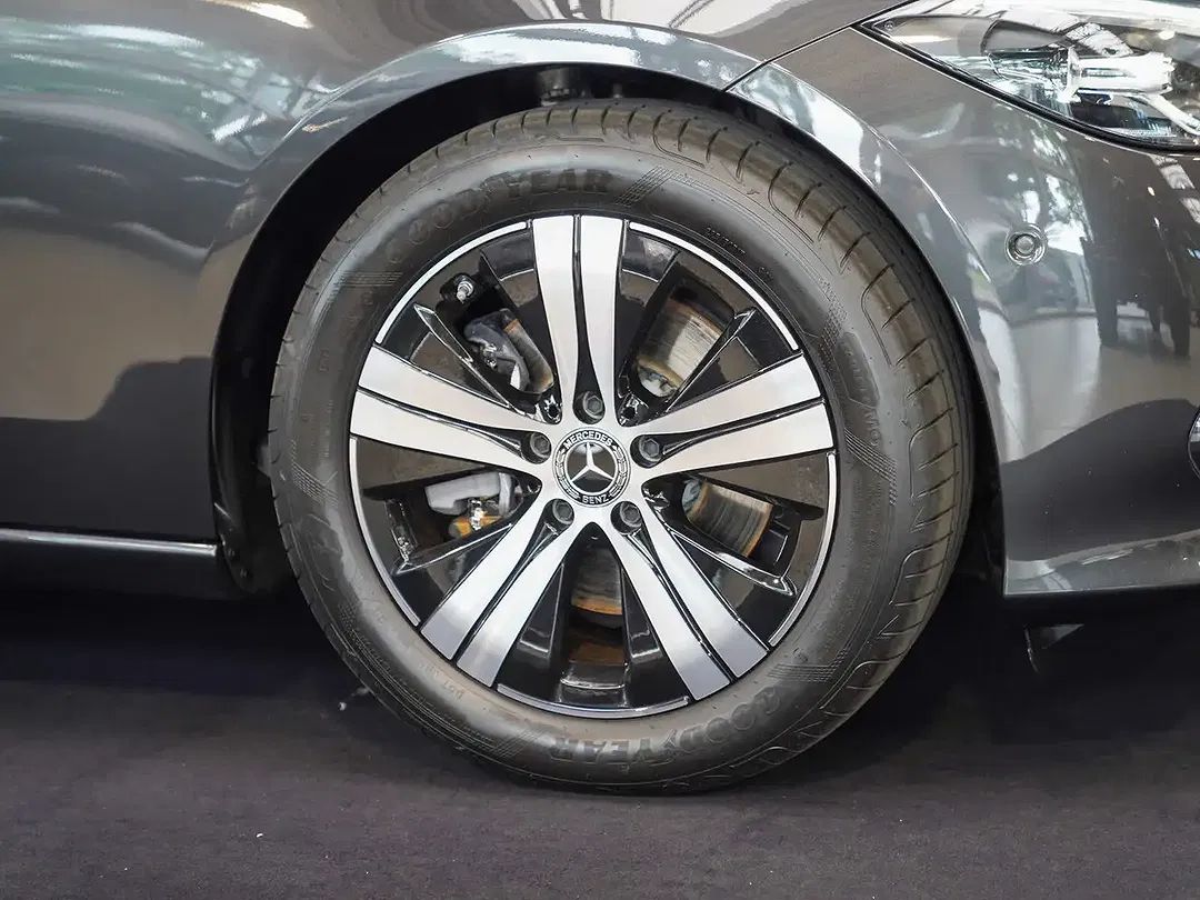 Mercedes-Benz C 220 Avantgarde - Thumbnail 2