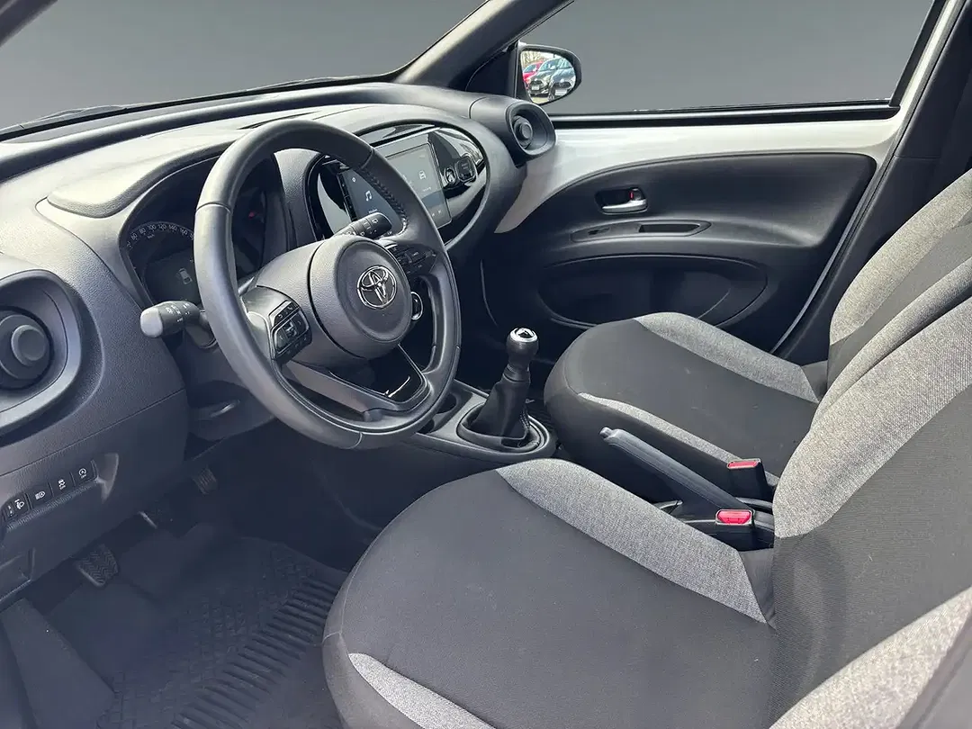 Toyota Aygo Business Edition - Thumbnail 10