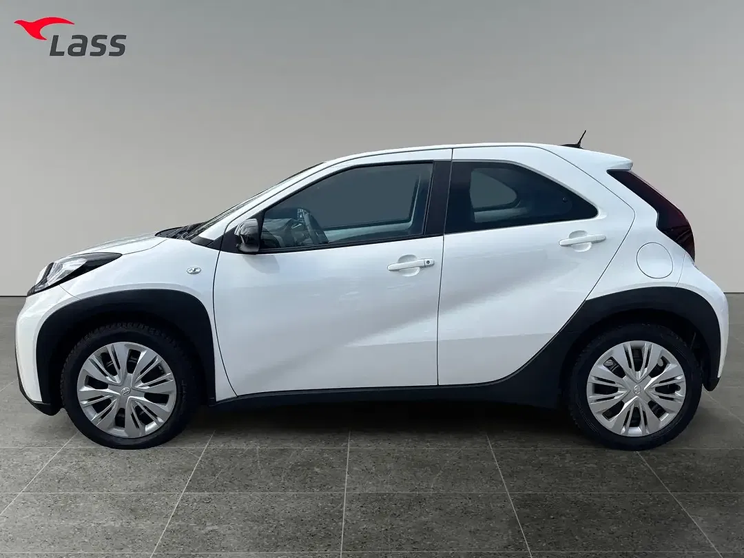 Toyota Aygo Business Edition - Thumbnail 3