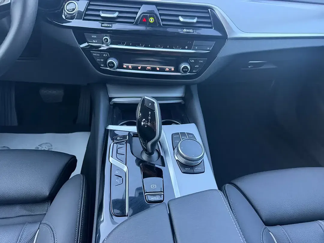 BMW 530 Touring - Thumbnail 9