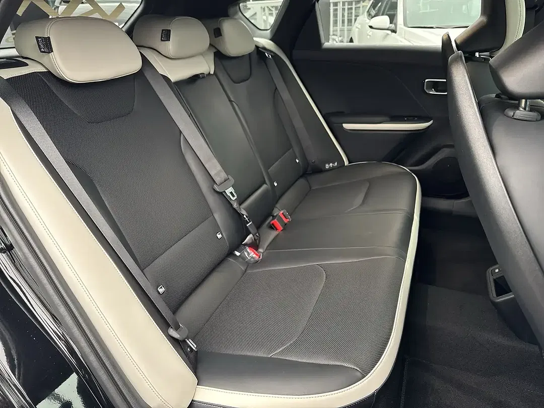 Kia K4 1.6 T-GDI DCT GT-Line - Thumbnail 16