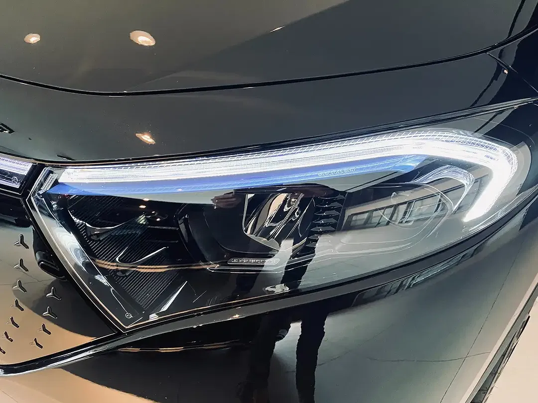 Mercedes-Benz EQA 350 4MATIC - Thumbnail 5