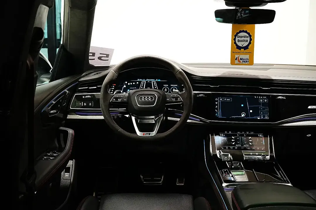 Audi RS Q8 - Thumbnail 3