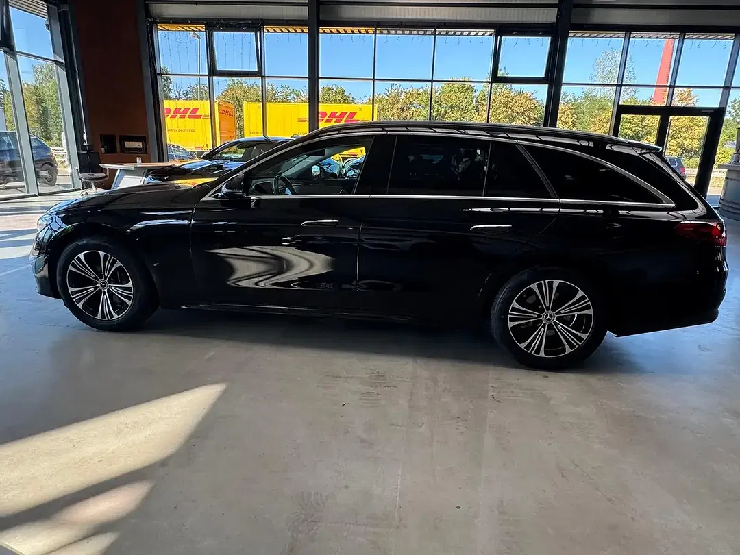 Mercedes-Benz E 220 4MATIC Avantgarde - Thumbnail 12